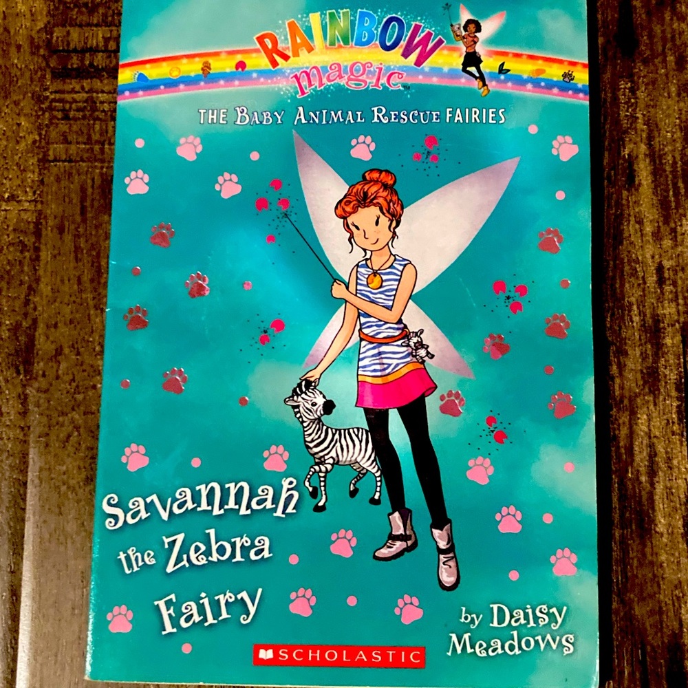 Rainbow Magic: Savannah the Zebra Fairy :by Daisy Meadows
